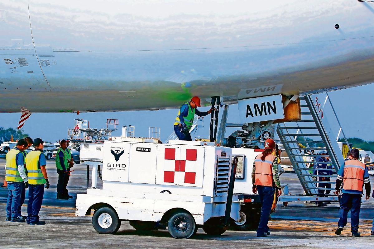 Alza-de-la-turbosina-presiona-a-aerolineas-de-bajo-costo-Magnicharters-suspende-vuelos