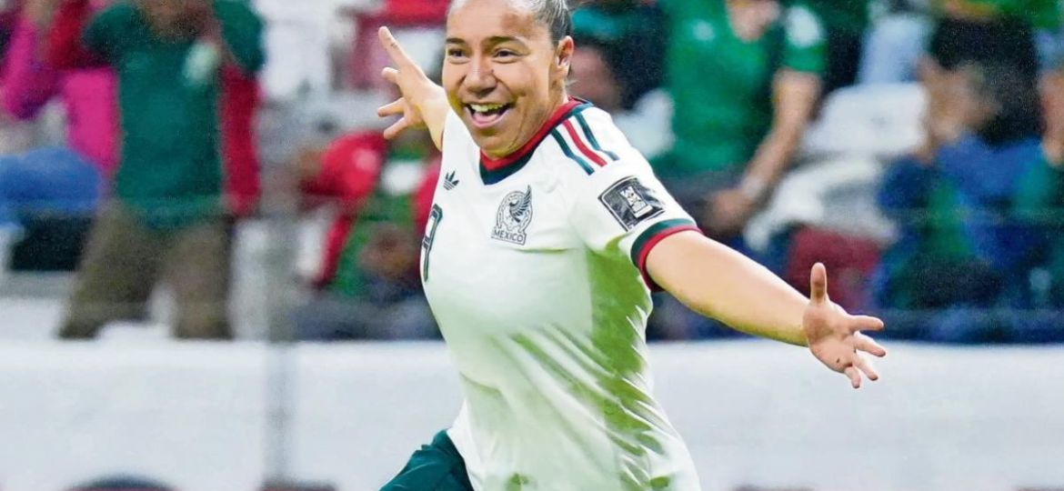 Charlyn-Corral-destaca-el-cambio-en-la-percepcion-sobre-las-futbolistas-mexicanas