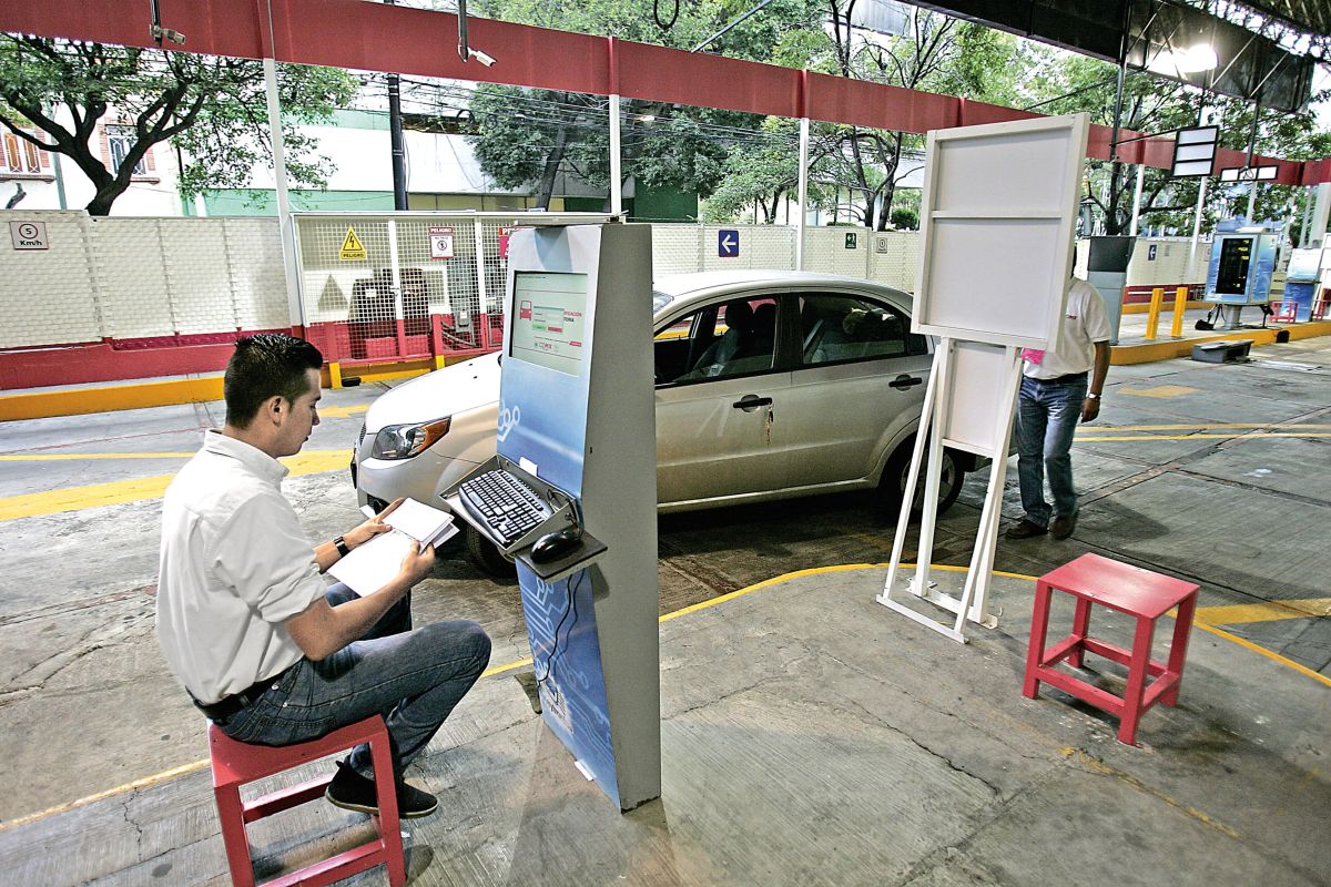 Falla-en-Repuve-provoca-retrasos-en-tramites-de-control-vehicular-en-CDMX