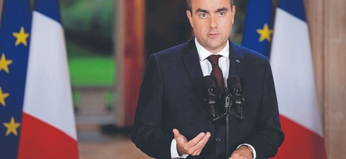 Gobierno-frances-suspende-granadas-aturdidoras-y-anuncia-medidas-ante-protestas-estudiantiles