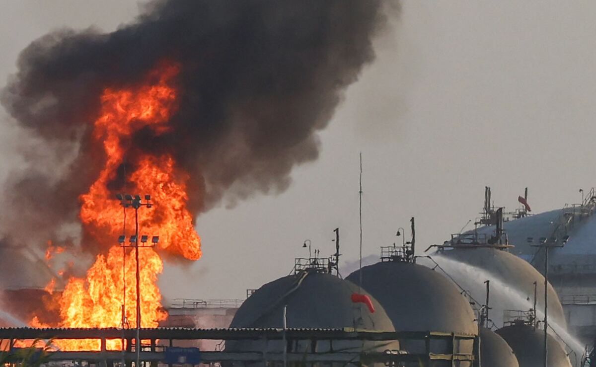 Huties-denuncian-bombardeos-sauditas-contra-Sana-mientras-un-incendio-afecta-una-instalacion-de-Aramco