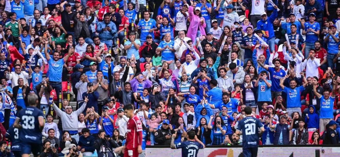 Joel-Huiqui-afirma-que-la-casa-de-Cruz-Azul-es-Mexico-antes-de-enfrentar-a-Pumas