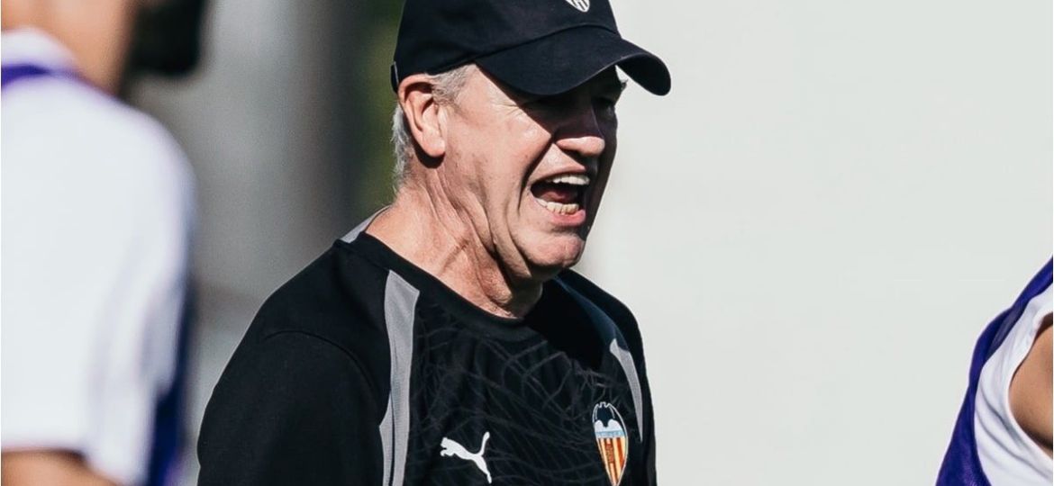 Racing-de-Santander-vs-Valencia-horario-y-donde-ver-el-debut-de-Javier-Aguirre