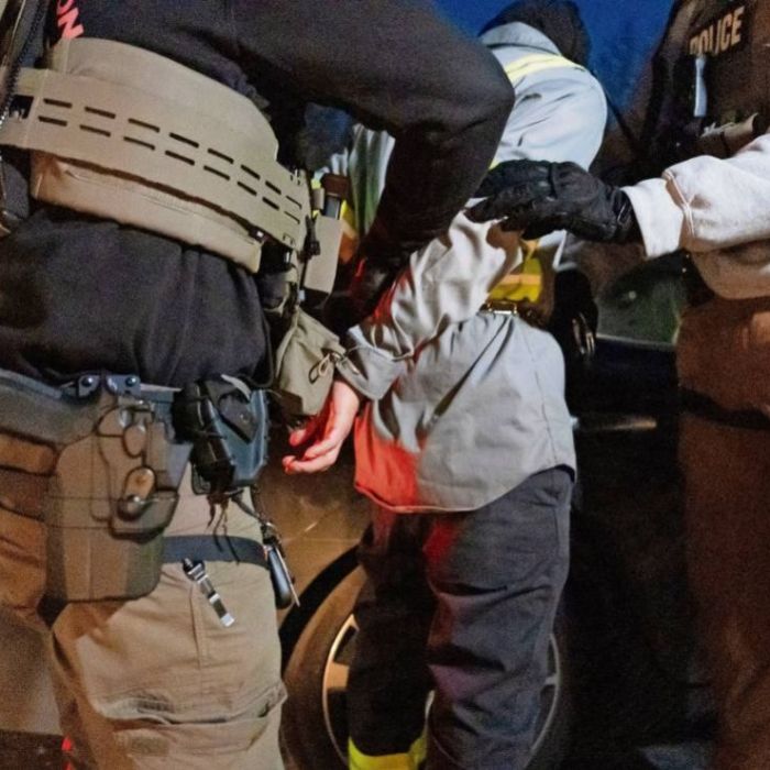 gobierno-de-trump-detiene-a-4-mil-170-migrantes-en-operativo-de-10-dias-en-texas