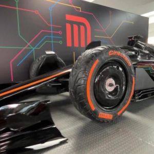 metro-exhibe-monoplaza-en-ciudad-deportiva-por-el-gran-premio-de-mexico