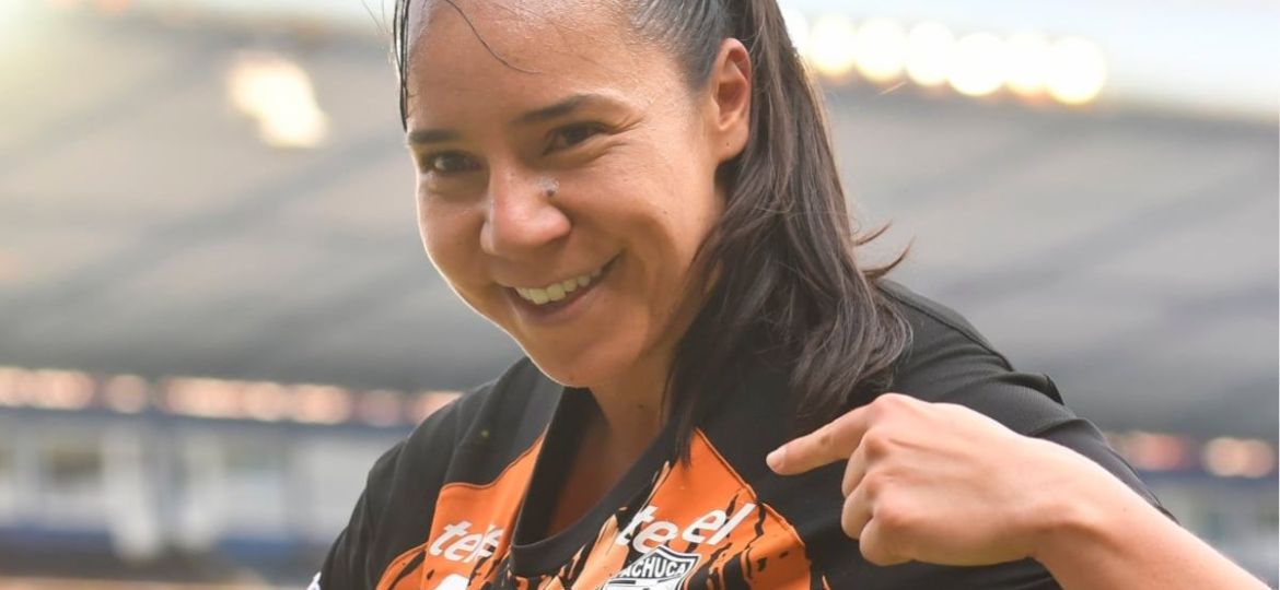 senado-analiza-reconocer-a-charlyn-corral-por-ganar-el-trofeo-gerd-muller