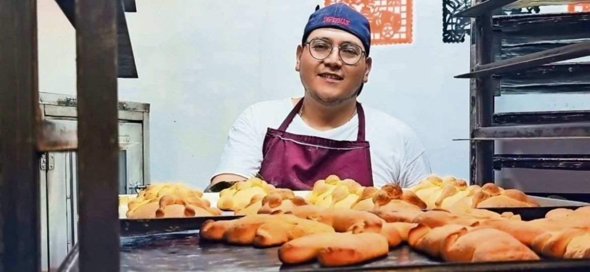tradicion-familiar-de-pan-de-muerto-se-convierte-en-negocio-en-el-oriente-del-edomex