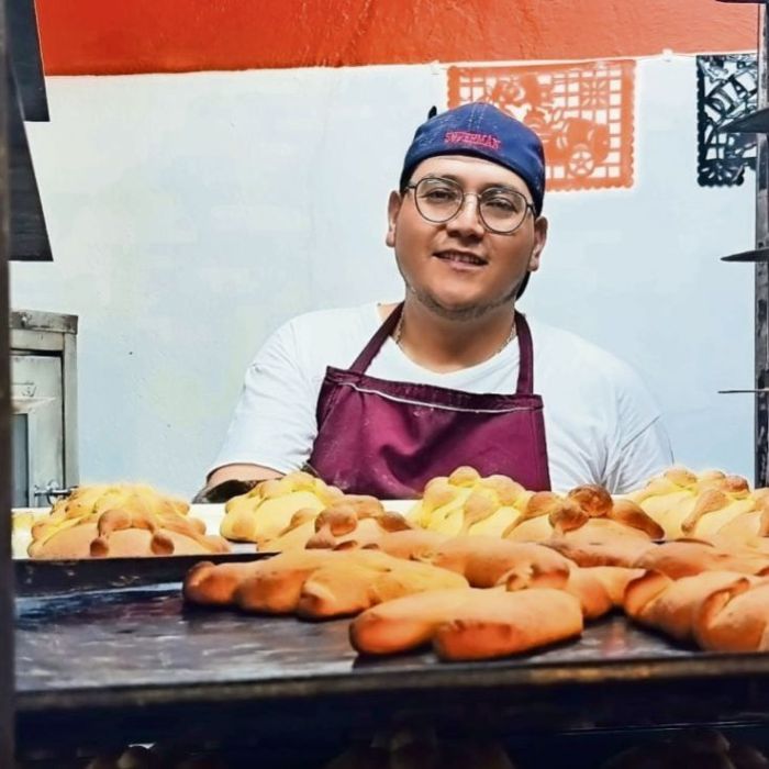 tradicion-familiar-de-pan-de-muerto-se-convierte-en-negocio-en-el-oriente-del-edomex