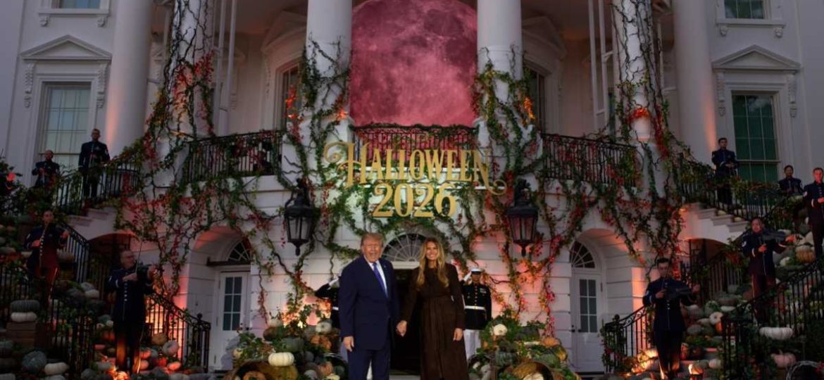 trump-y-melania-celebran-halloween-con-miles-de-invitados-en-la-casa-blanca